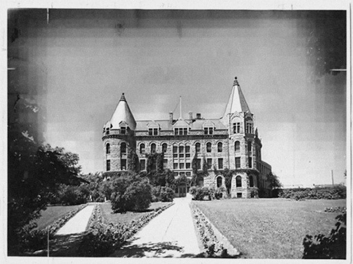 Wesley Hall in 1929, ©UWinnipeg Archives.