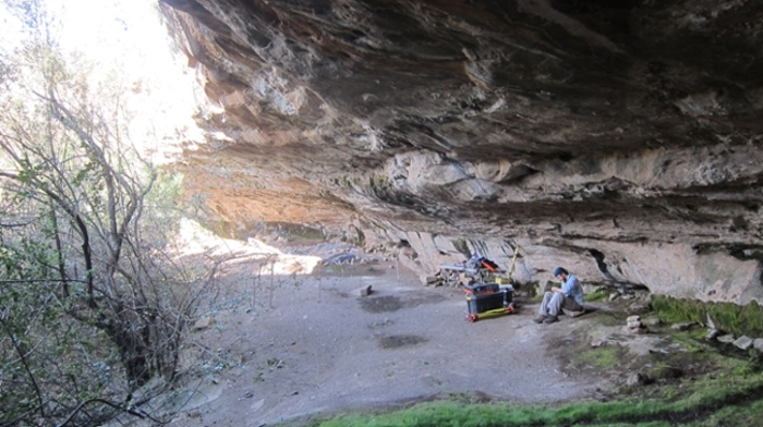 Photo of site beneath an overhang