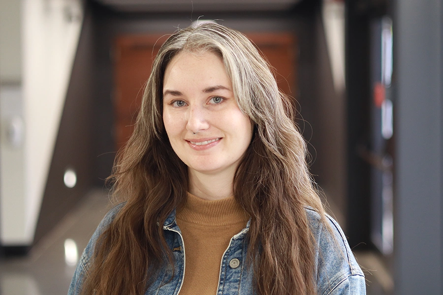 Alina Moore's headshot