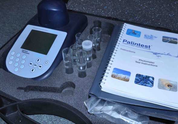 Palintest photometer 7500