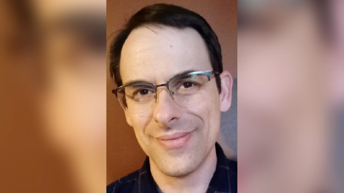 Dr. Andrew Frey