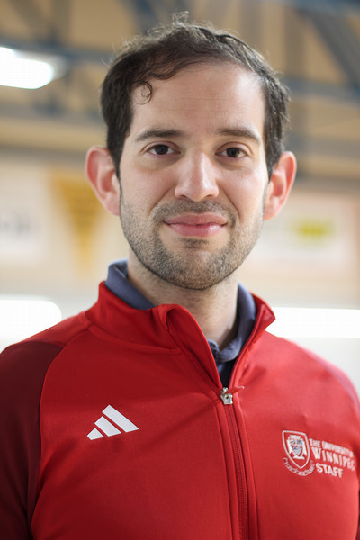 Headshot of Ivan Caceres