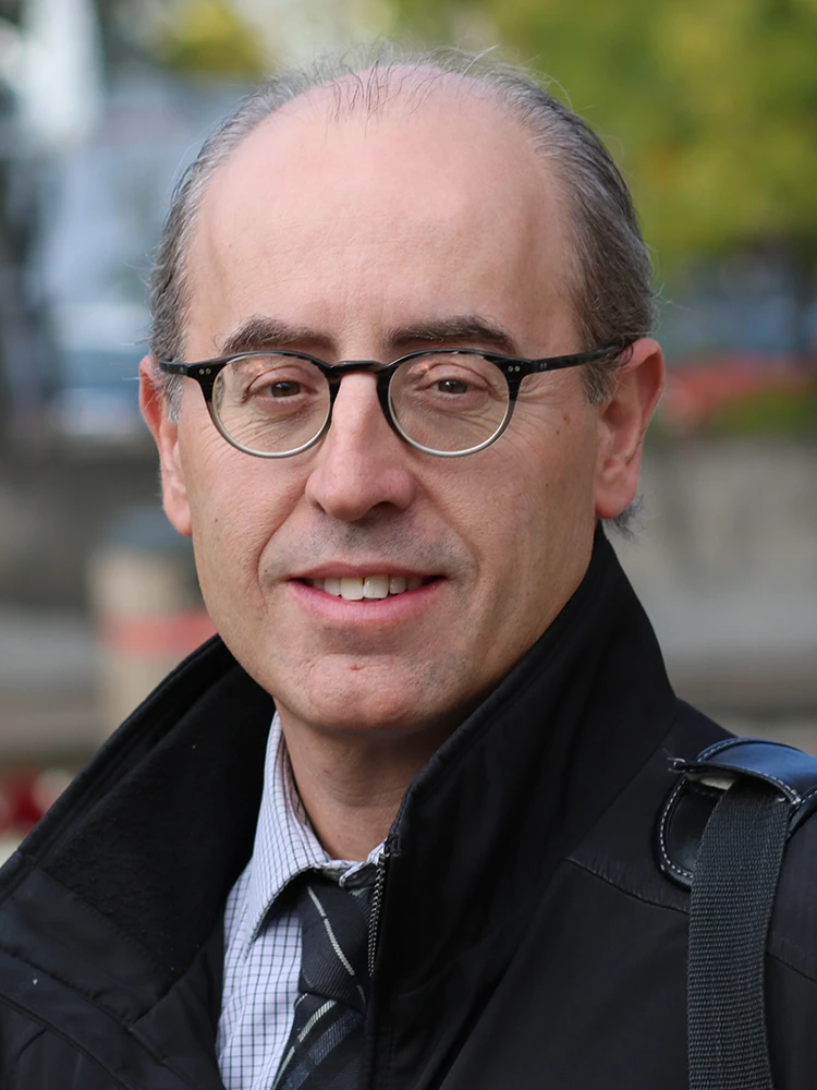 Headshot of Jino Distasio