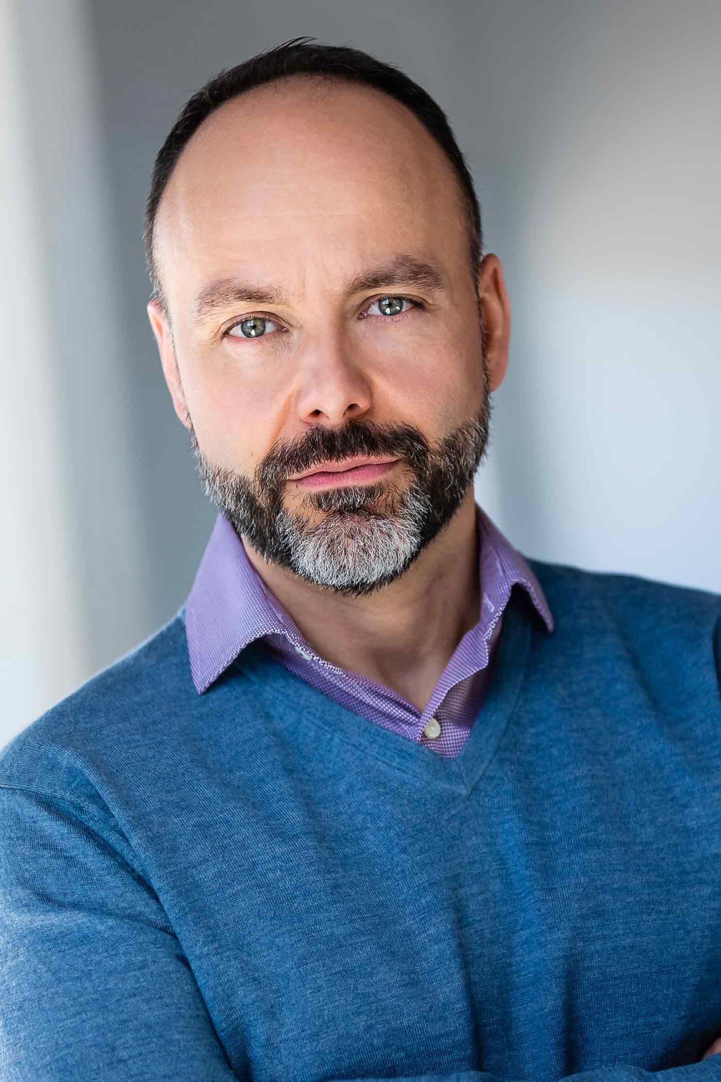 Tom Soares' Headshot